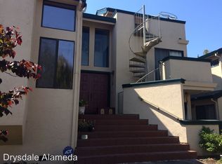210 Chinaberry Ln, Alameda, CA 94502
