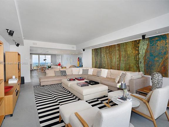 4th image of 789 Crandon Blvd APT 1806