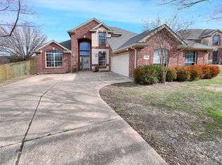 8104 Fox Creek Trl, Dallas, TX 75249