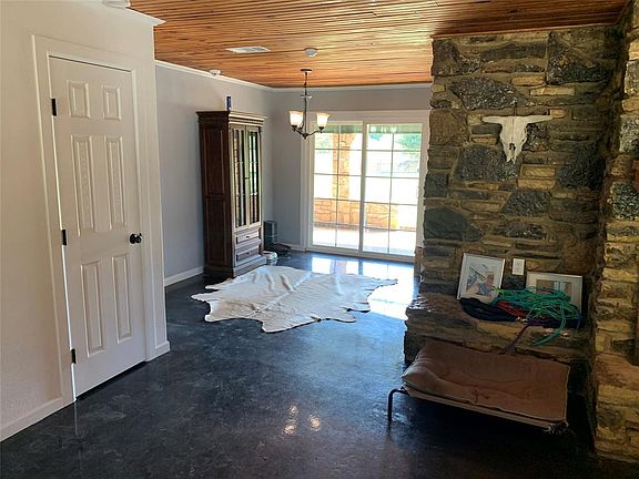 4th image of 9410 Mitchell Bend Ct