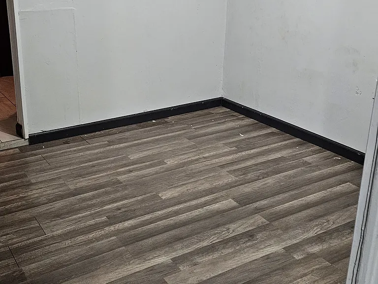 2317 W Yuma St — Photo 2