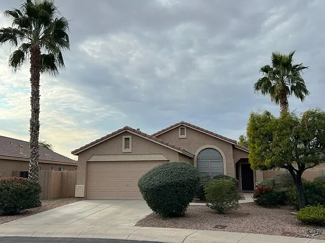 13354 W Mauna Loa Ln — Photo 1