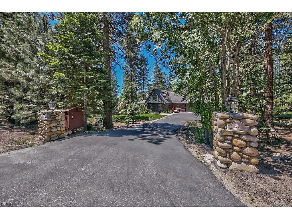 361 Country Club Dr photo 1