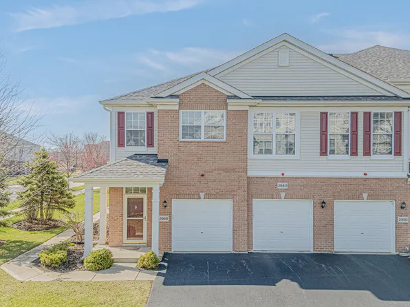 2948 Concord Ln, Wadsworth, IL 60083