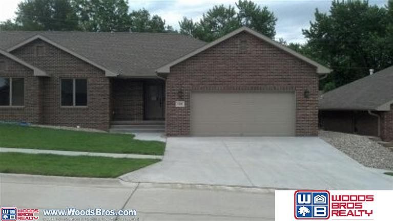 1st image of 704 Thornridge Acres