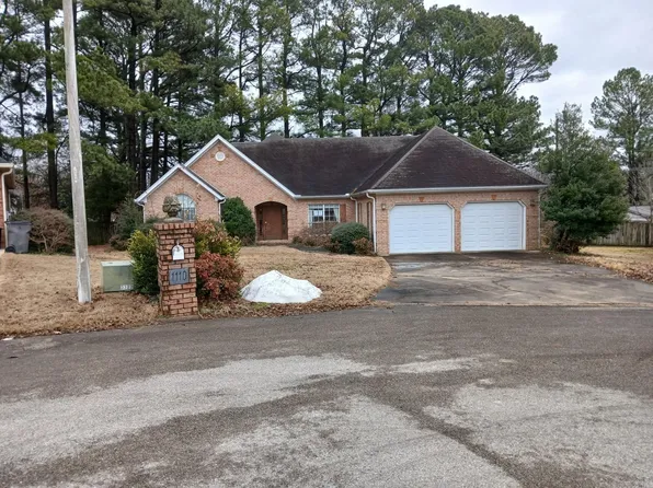 1110 S 11th St, Paragould, AR 72450