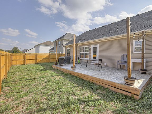 3rd image of 2619 Apostle Ln