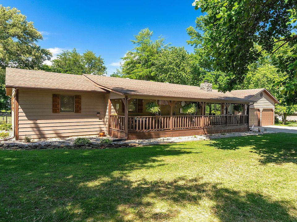 1st image of 180 White Oak Ln