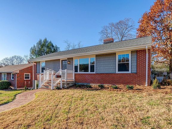 3rd image of 3113 Fleetwood Ave