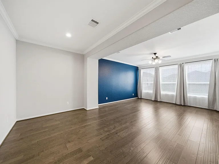 10009 Granary Dr — Photo 7