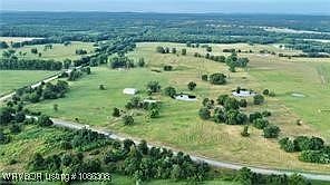 2nd image of 8213 N Highway 252