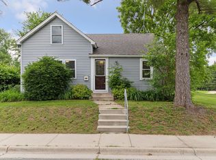 111 2nd St NE, New Prague, MN 56071