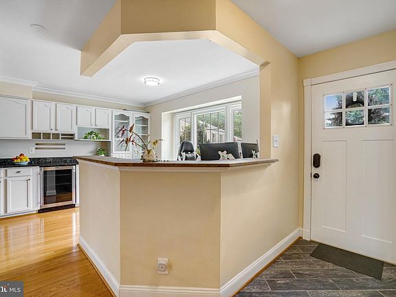 3rd image of 5406 Riverboat Way