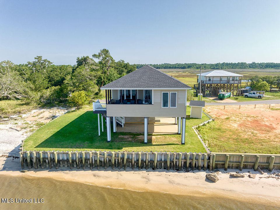 1st image of 6705 Belle Fontaine Dr