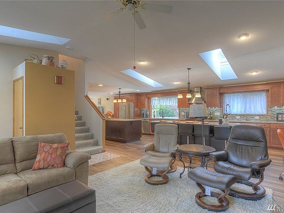 5th image of 1519 Woodard Ct NW