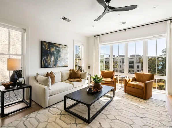 508 Helmsman St, Charleston, SC 29492