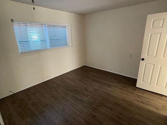 5th image of 4229 Ocean Blvd APT B