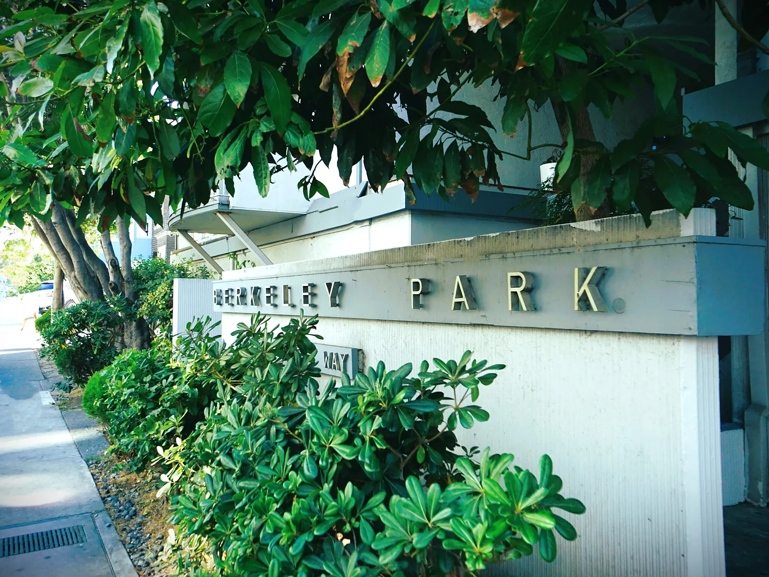 Berkeley Park Apartments — Photo 4