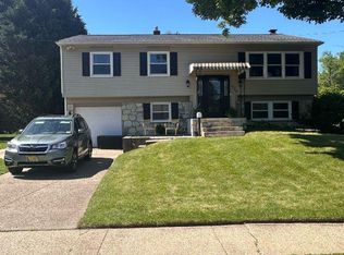 500 Wood Lane Ct, Cinnaminson, NJ 08077