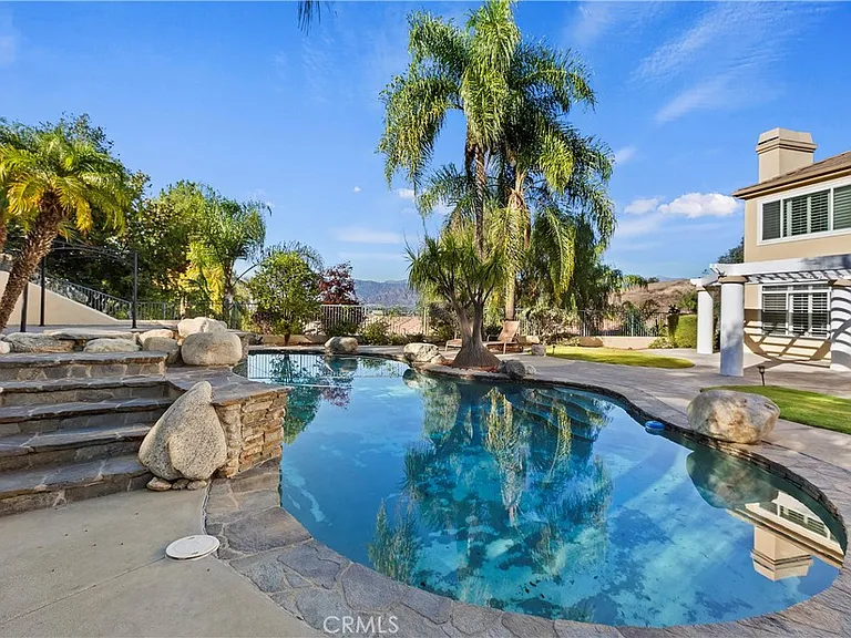 2533 Palomino Dr — Photo 2