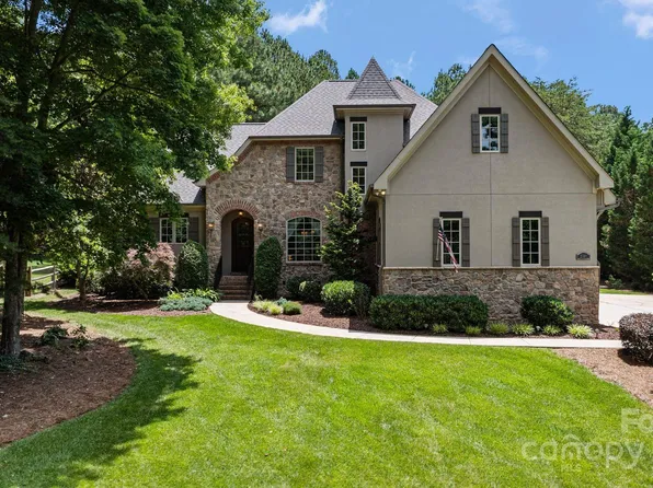 2590 Berne Ln, Sherrills Ford, NC 28673