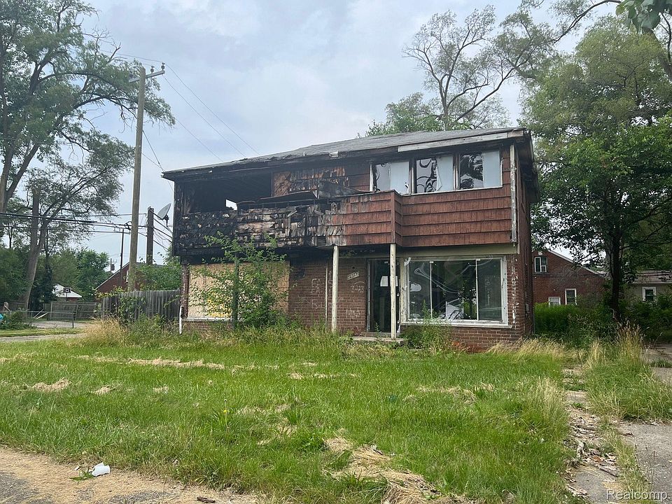 1st image of 20742-48 Pembroke Ave