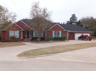 1100 S Constant Dr, Ada, OK 74820