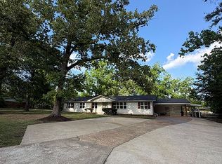 405 Neel Ave, Rose Hill Acres, TX 77657