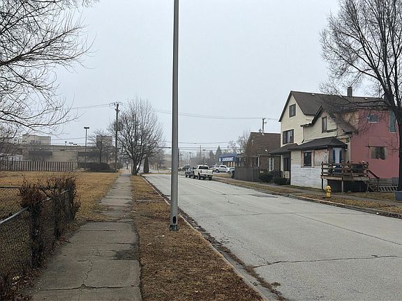 4th image of 30 155th St