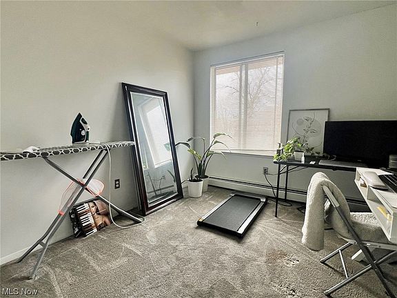 4th image of 15218 Maple Park Dr