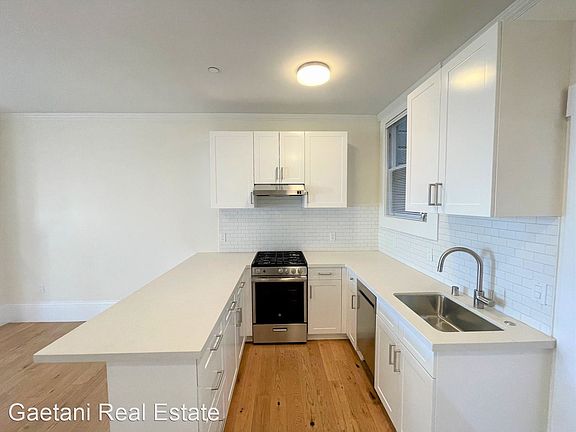 5th image of 3525 17th St APT 4