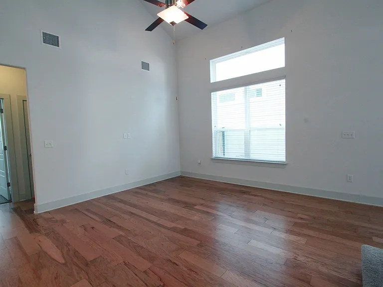 1507 Homespun Rd — Photo 37