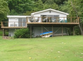 2227 N Lakeshore Dr, Louisa, VA