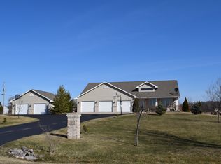 3192 Noah Rd, De Pere, WI 54115