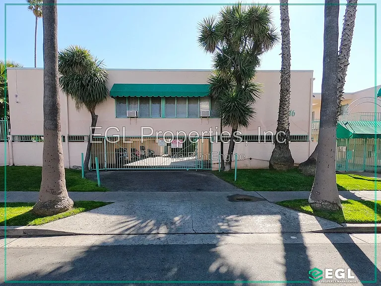 5916-5922 Carlton Way/1555 N. Bronson — Photo 18