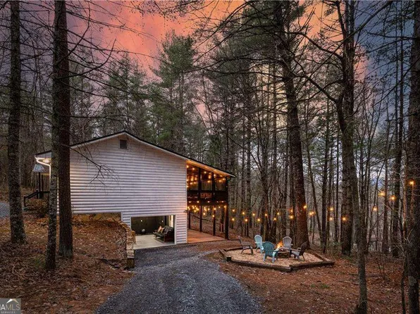 357 Mystic Ln, Blue Ridge, GA 30513
