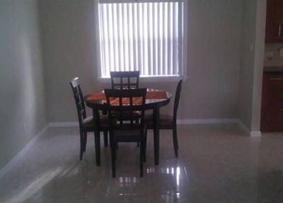 3rd image of 2261 NW 51st Ave