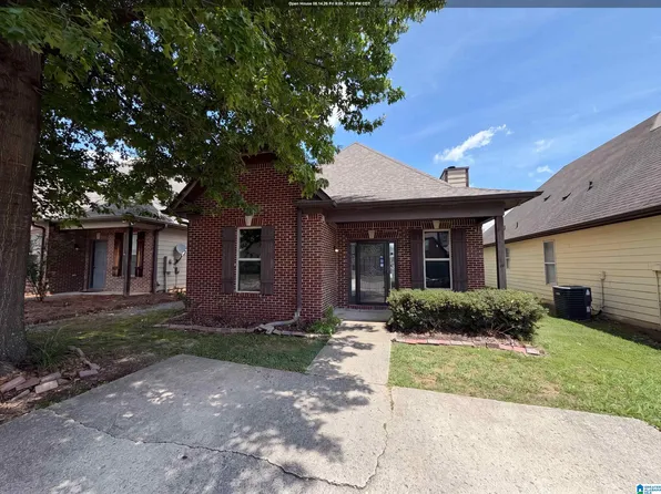 1124 Washington Dr, Moody, AL 35004