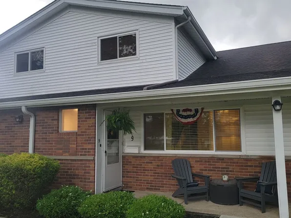 25315 Clubside Dr Unit 9, North Olmsted, OH 44070