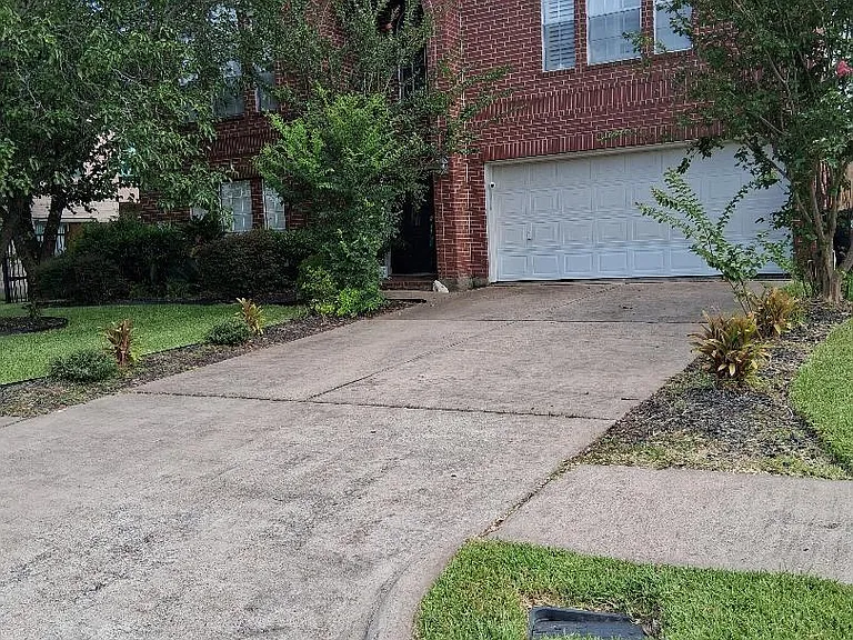 7915 Wolfield Ln — Photo 16