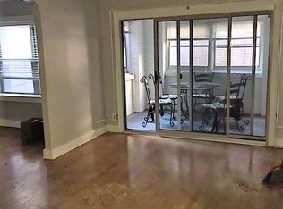 708 W 48th St APT 206, Kansas City, MO 64112