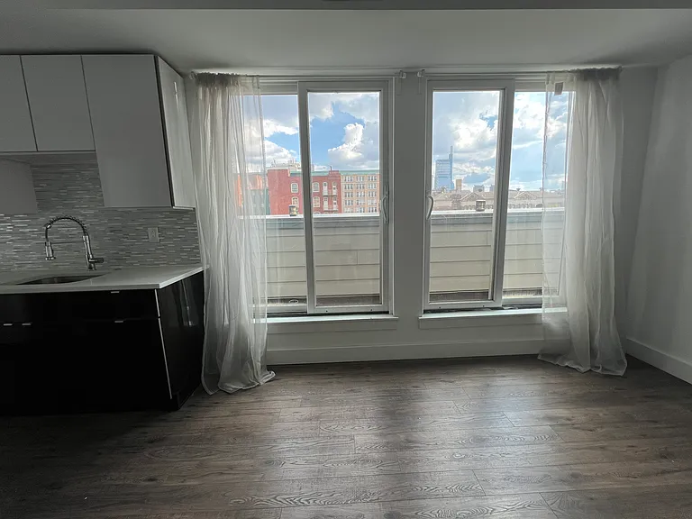 1427 Melon St #501 — Photo 8