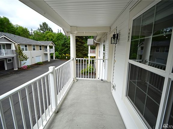 3rd image of 1657 Kennedy Pl #E-2