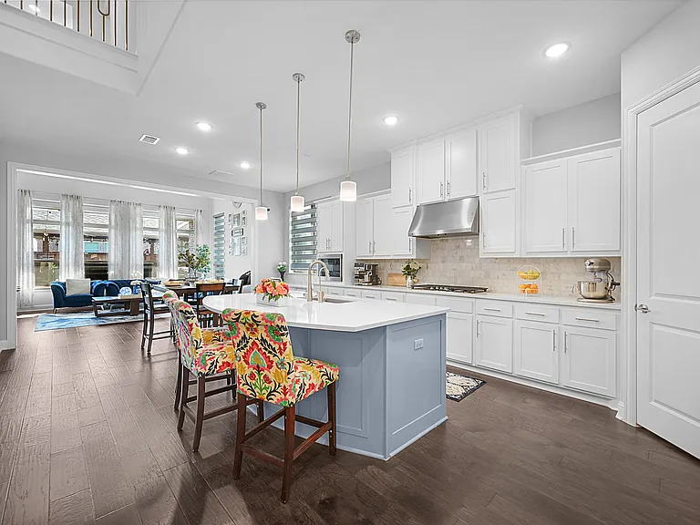 731 Drummond Dr — Photo 10