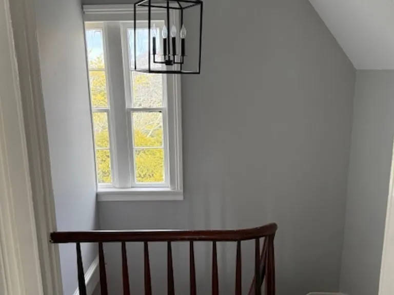 21 Broadway Ave — Photo 2