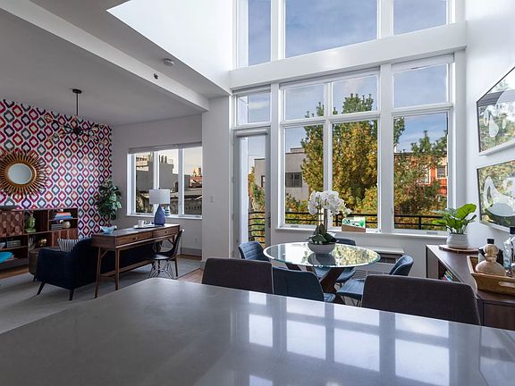 2nd image of 103 Meserole St APT 4B