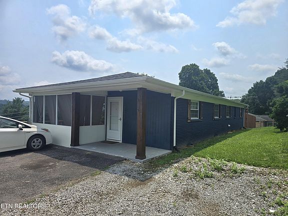 2nd image of 221 Rose Dr