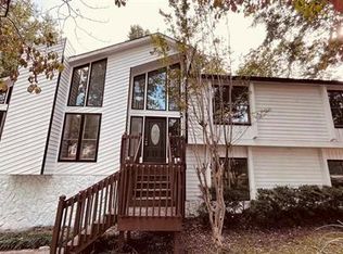 1903 Oakleaf Ln, Lithia Springs, GA 30122