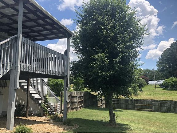4th image of 485 Kinser Park Ln