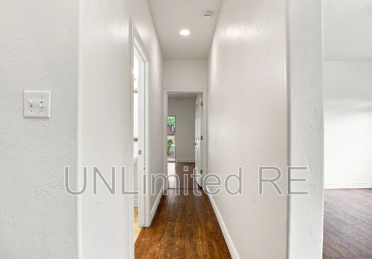 3272 S Litzler Dr — Photo 39